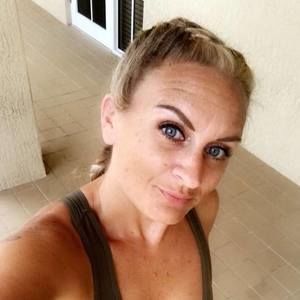 Meet your Posher, Desiree